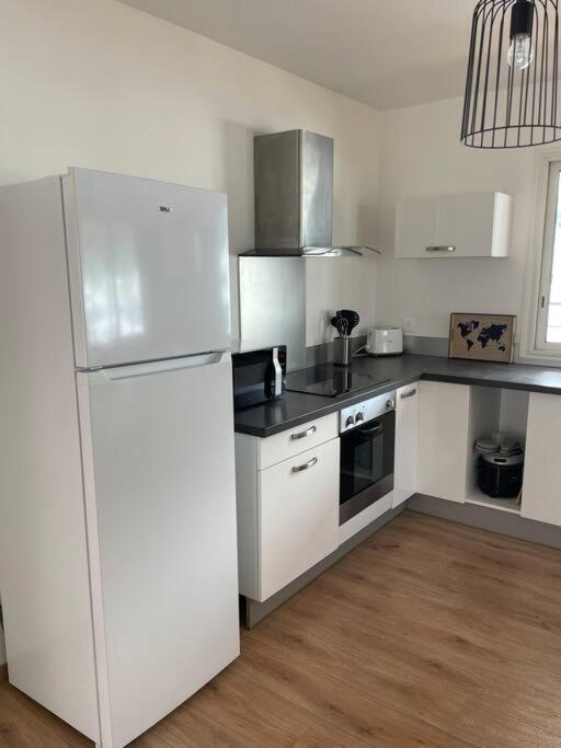 Rare ! Spacieux T3 En Roof-Top Au Barachois - 2 Ch Climatisees - 6 Couchages - Proche Aeroport Σαιν-Ντενί Εξωτερικό φωτογραφία