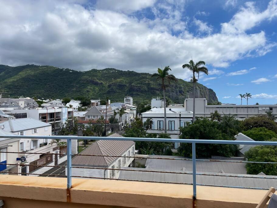 Rare ! Spacieux T3 En Roof-Top Au Barachois - 2 Ch Climatisees - 6 Couchages - Proche Aeroport Σαιν-Ντενί Εξωτερικό φωτογραφία
