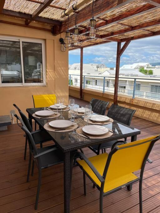 Rare ! Spacieux T3 En Roof-Top Au Barachois - 2 Ch Climatisees - 6 Couchages - Proche Aeroport Σαιν-Ντενί Εξωτερικό φωτογραφία
