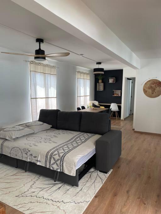 Rare ! Spacieux T3 En Roof-Top Au Barachois - 2 Ch Climatisees - 6 Couchages - Proche Aeroport Σαιν-Ντενί Εξωτερικό φωτογραφία