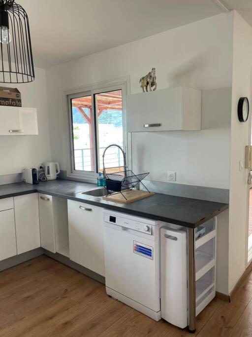 Rare ! Spacieux T3 En Roof-Top Au Barachois - 2 Ch Climatisees - 6 Couchages - Proche Aeroport Σαιν-Ντενί Εξωτερικό φωτογραφία