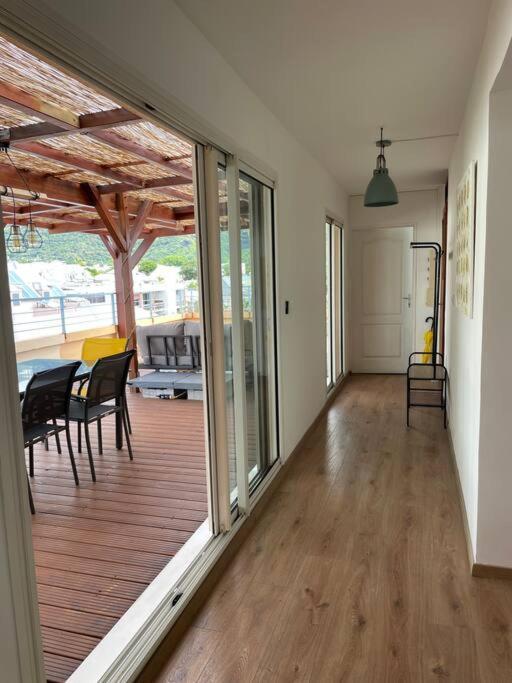 Rare ! Spacieux T3 En Roof-Top Au Barachois - 2 Ch Climatisees - 6 Couchages - Proche Aeroport Σαιν-Ντενί Εξωτερικό φωτογραφία