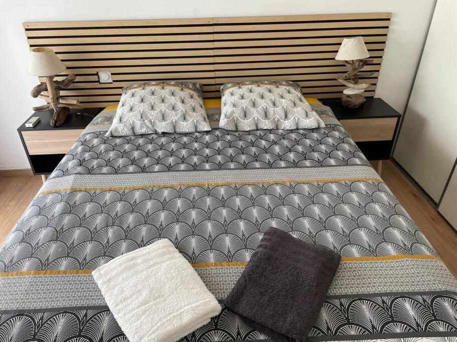 Rare ! Spacieux T3 En Roof-Top Au Barachois - 2 Ch Climatisees - 6 Couchages - Proche Aeroport Σαιν-Ντενί Εξωτερικό φωτογραφία