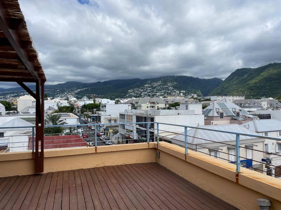 Rare ! Spacieux T3 En Roof-Top Au Barachois - 2 Ch Climatisees - 6 Couchages - Proche Aeroport Σαιν-Ντενί Εξωτερικό φωτογραφία